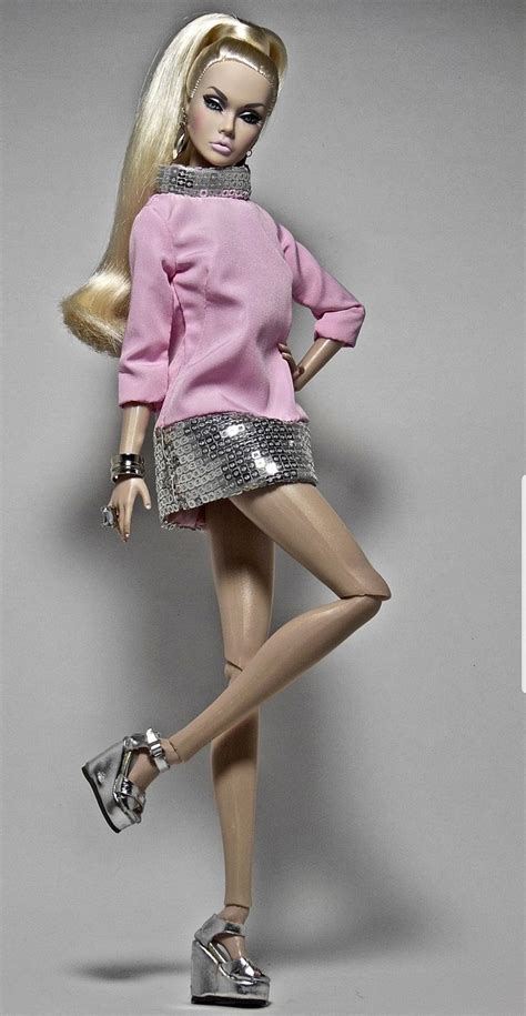 barbie pose|12 Cute Barbie Photoshoot Ideas (2024)